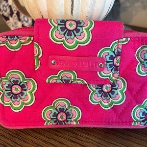 Vera Bradley wristlet Cupcake pattern
